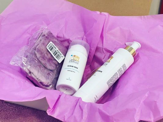 Beauty Box Scrub Viso+Latte detergente Viso +Fascia lilla